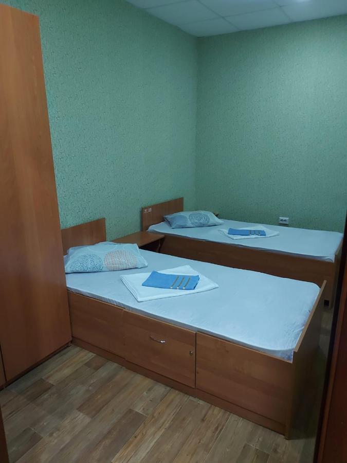 Мини-Отель "Алатау",Хостел Pawlodar Exterior foto